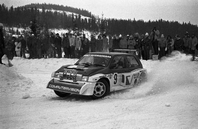 Malcolm Wilson - Nigel Harris
36º Internacional Suecia Rally 1986. MG Metro 6R4 (C867 EUD). Abandonó por motor en SS13 Godasen 43.70 Km.

Del 14 al 16 de Febrero, Karlstad, Suecia.
Superficie: nieve - hielo.

El Rally tenia un total de 1670.00 km de los que 556.79 km divididos en 30 tramos eran especiales.

Tomaron la salida 107 equipos, finalizaron 62.@
Palabras clave: ;MG;Metro;Grupo_B;Suecia;1986;nieve