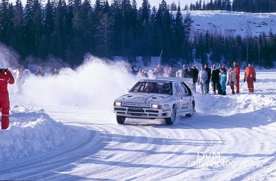 Philippe Wambergue - Jean-Bernard Vieu
36º International Suecia Rally 1986. Citröen BX4TC. Abandonó por motor en SS24 Valasen de 9.00 Km.

Del 14 al 16 de Febrero, Karlstad, Suecia.
Superficie: nieve - hielo.

El Rally tenia un total de 1670.00 km de los que 556.79 km divididos en 30 tramos eran especiales.

Tomaron la salida 107 equipos, finalizaron 62.@
Palabras clave: Philippe_Wambergue;Citroen;BX4TC;Suecia;1986;nieve;Grupo_B