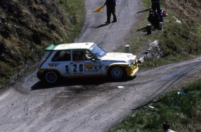 Philippe Touren - Albert Neyron
7º Rallye des Garrigues - Languedoc-Roussillon 1986. Renault 5 Maxiturbo (5555 SP 30). Abandonó por accidente en SS4 Aumessas 2 de 15.60 Km.
Del 3 al 6 de Abril, Nimes, Francia
Superficie: asfalto con 501.90 km cronometrados divididos en 20 tramos especiales.
Tomaron la salida 102 equipos, finalizaron 44.@
Palabras clave: ;Renault;Maxiturbo;Grupo_B;Garrigues;1986