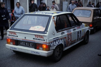 Thierry Costes - Guy Roussel
54º Rallye de Monte-Carlo 1986. Citröen Visa 1000 Pistes (4852 MJ 07). Abandonó, desconocemos el motivo.

Del 18 al 24 de Enero, Monte-Carlo.
Superficie: asfalto - nieve.

El Rally tenía un total de 3984.00 km de los que 881.20 km divididos en 36 tramos eran especiales.

Tomaron la salida 156 equipos, finalizaron 65.@
Palabras clave: Visa;Montecarlo;1986;Grupo_B;Citroen