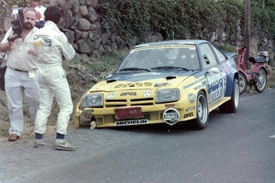 Josep Arqué - Xavier Montañola
8º Rally Islas Canarias 1986. Opel Manta 400. Abandonó por accidente en el tramo Barranco Hondo.

Foto de José Manuel Nuez
@
Palabras clave: ;Xavier_Montañola;Opel;Manta;Grupo_B;1986