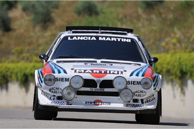 Lancia Delta S4
Ex-Markku Alén

Este Lancia compitió en el año 1986 en el 6º Marlboro Rally Argentina y en el 36º 1000 Lakes Rally.

En Argentina pilotado por Markku Alén - Ilkka Kivimäki, clasificado 2º. 

En Finlandia por Karl-Erik (Kalle) Grundel - Benny Melander, clasificado 6º.
Palabras clave: Lancia;Delta;Grupo_B;1986