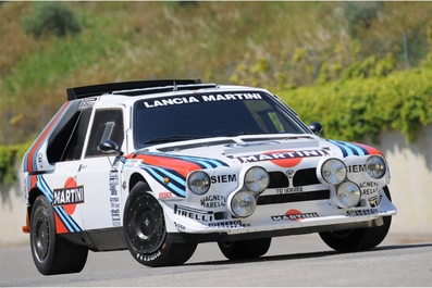 Lancia Delta S4
Ex-Markku Alén

Este Lancia compitió en el año 1986 en el 6º Marlboro Rally Argentina y en el 36º 1000 Lakes Rally.

En Argentina pilotado por Markku Alén - Ilkka Kivimäki, clasificado 2º. 

En Finlandia por Karl-Erik (Kalle) Grundel - Benny Melander, clasificado 6º.
Palabras clave: Lancia;Delta;Grupo_B;1986
