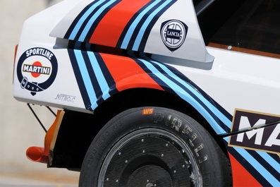 Lancia Delta S4
Ex-Markku Alén

Este Lancia compitió en el año 1986 en el 6º Marlboro Rally Argentina y en el 36º 1000 Lakes Rally.

En Argentina pilotado por Markku Alén - Ilkka Kivimäki, clasificado 2º. 

En Finlandia por Karl-Erik (Kalle) Grundel - Benny Melander, clasificado 6º.
Palabras clave: Lancia;Delta;Grupo_B;1986
