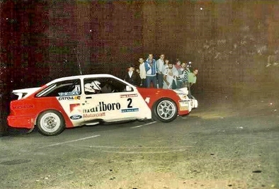 Carlos Sainz Cenamor - Antonio Boto
24º Rally Principe de Asturias 1987. Ford Sierra RS Cosworth (V-9614-BZ). Clasificado 1º.

Del 18 al 20 de Octubre, Oviedo, Asturias, España.
Superficie: asfalto con un total de 300.00 km cronometrados divididos en 11 tramos especiales.

Tomaron la salida 57 equipos, finalizaron 28.@
Palabras clave: ;Ford;Sierra;Cosworth;Asturias;1987