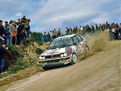 Markku Alén - Ilkka Kivimaki
Markku Alén - Ilkka Kivimaki
21º Rallye de Portugal Vinho do Porto 1987. Lancia Delta HF 4WD, (TO 60994F). Clasificado 1º.

Del 11 al 14 de Marzo, Estoril, Cascais, Lisboa, Portugal.
Superficie: asfalto - tierra.

El Rally tenia un total de 2,088.23 Km de los que 603.50 Km divididos en 37 tramos, eran especiales.

Tomaron la salida 94 equipos, finalizaron 36.@
Palabras clave: Markku_Alen;Lancia;Delta;Portugal;1987