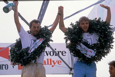 Kenneth Eriksson - Peter Diekmann
19º Rallye Côte d'Ivoire 1987. Volkswagen Golf GTi (WOB-AH 861). Clasificado 1º.

Del 22 al 26 de Septiembre, Abidjan.
Superficie: tierra.

El Rallye tenia un total de 3831.49 Km de los que 1074.01 Km eran con controles horarios.
Desconocemos el número de controles que habí­an.

Se inscribieron 43 equipos, tomaron la salida 43, finalizaron 11.@
Palabras clave: ;Cote_Ivoire;Volkswagen;Golf;GTi;1987;Personajes