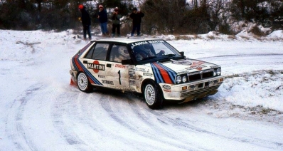 Juha Kankkunen - Juha Piironen
55º Rallye Automobile de Monte-Carlo 1987. Lancia Delta HF 4WD (TO 66483F). Clasificado 2º.

Del 17 al 22 de Enero, Monte-Carlo.
Superficie: asfalto - nieve.

El Rally tenia un total de 3162.00 km de los que 593.45 km divididos en 26 tramos eran especiales (1 de ellos fue cancelado SS3 Les Egats - St. Luce de 13.50 Km).

Se inscribieron 163 equipos, tomaron la salida 160, finalizaron 93.@
Palabras clave: ;4WD;Lancia;Delta;Montecarlo;1987;nieve
