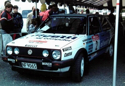 Kenneth Eriksson - Peter Diekmann
17º AWA Clarion Rally de Nueva Zelanda 1987. Volkswagen Golf GTi 16V (NF9065). Clasificado 2º.
Volkswagen Motorsport

Del 11 al 14 de Julio, Auckland .
Superficie: tierra.

El Rally tenia un total de 2038.60 de los que 590.34 Km divididos en 36 tramos eran especiales.

Se inscribieron 58 equipos, tomaron la salida 51, finalizaron 16.@
Palabras clave: Volkswagen;Golf;GTi;1987;Nueva_Zelanda