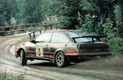 Stig Blomqvist - Bruno Berglund
37º 1000 Lakes Rally 1987. Ford Sierra RS Cosworth (D935 UOO). Clasificado 3º.

Del 27 al 30 de Agosto, Jyväskylä, Finlandia.
Superficie: tierra.

El Rally tenia un total de 1691.45 km de los que 504.29 km divididos en 52 tramos eran especiales (uno de ellos fue cancelado SS49 Arvaja 2 de 9.83 km).

Se inscribieron 170 equipos, tomaron la salida 165, finalizaron 66.@
Palabras clave: Stig_Blomqvist;Ford;Sierra;Cosworth;Finlandia;1987