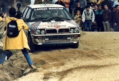 Juha Kankkunen - Juha Piironen
21º Rallye de Portugal Vinho do Porto 1987. Lancia Delta HF 4WD (TO 82979F). Clasificado 4º.

Del 11 al 14 de Marzo, Estoril, Cascais, Lisboa, Portugal.
Superficie: asfalto - tierra.

El Rally tenia un total de 2,088.23 Km de los que 603.50 Km divididos en 37 tramos, eran especiales.

Tomaron la salida 94 equipos, finalizaron 36.@
Palabras clave: ;Juha_Piironen;Lancia;Delta;4WD;Portugal;1987