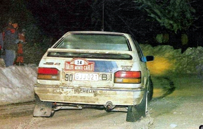 Ingvar Carlsson - Per Carlsson
55º Rallye Atomobile de Monte-Carlo 1987. Mazda 323 4WD (GJJ 021). Clasificado 4º.

Del 17 al 22 de Enero, Monte-Carlo.
Superficie: asfalto - nieve.

El Rally tenia un total de 3162.00 km de los que 593.45 km divididos en 26 tramos eran especiales, (1 de ellos fue cancelado SS3 Les Egats - St. Luce de 13.50 Km).

Se inscribieron 163 equipos, tomaron la salida 160, finalizaron 93.@
Palabras clave: ;Mazda;4WD;Montecarlo;1987;Nieve