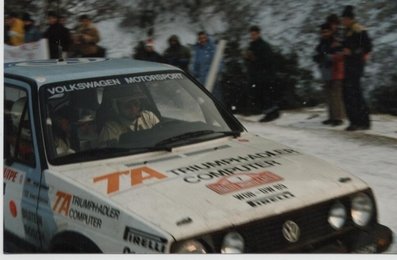 Kenneth Eriksson - Peter Diekmann
55º Rallye Automobile de Monte-Carlo 1987. Volkswagen Golf GTI 16V (WOB-DW 89). Clasificado 5º.

Del 17 al 22 de Enero, Monte-Carlo.
Superficie: asfalto - nieve.

El Rally tenia un total de 3162.00 km de los que 593.45 km divididos en 26 tramos eran especiales (1 de ellos fue cancelado SS3 Les Egats - St. Luce de 13.50 Km).

Se inscribieron 163 equipos, tomaron la salida 160, finalizaron 93.@
Palabras clave: Kenneth_Eriksson;Volkswagen;Golf;Montecarlo;1987