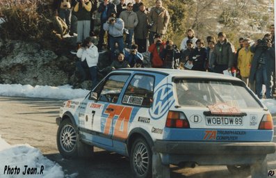 Kenneth Eriksson - Peter Diekmann
55º Rallye Automobile de Monte-Carlo 1987. Volkswagen Golf GTI 16V (WOB-DW 89). Clasificado 5º.

Del 17 al 22 de Enero, Monte-Carlo.
Superficie: asfalto - nieve.

El Rally tenia un total de 3162.00 km de los que 593.45 km divididos en 26 tramos eran especiales (1 de ellos fue cancelado SS3 Les Egats - St. Luce de 13.50 Km).

Se inscribieron 163 equipos, tomaron la salida 160, finalizaron 93.@
Palabras clave: Kenneth_Eriksson;Volkswagen;Golf;Montecarlo;1987