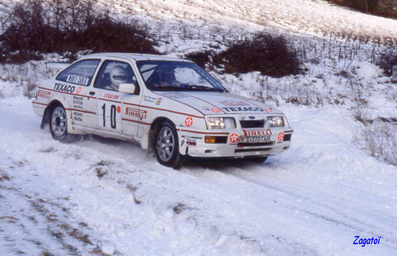 Karl-Erik (Kalle) Grundel - Terry Harryman
55º Rallye Automobile de Monte-Carlo 1987. Ford Sierra RS Cosworth (D373 TAR). Abandonó por la transmisión quedando clasificado 84º.

Del 17 al 22 de Enero, Monte-Carlo.
Superficie: asfalto - nieve.

El Rally tenia un total de 3162.00 km de los que 593.45 km divididos en 26 tramos eran especiales, (1 de ellos fue cancelado SS3 Les Egats - St. Luce de 13.50 Km).

Se inscribieron 163 equipos, tomaron la salida 160, finalizaron 93.@
Palabras clave: Kalle_Grundel;Ford;Sierra;Cosworth;Montecarlo;1987;nieve