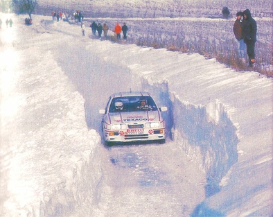Karl-Erik (Kalle) Grundel - Terry Harryman
55º Rallye Automobile de Monte-Carlo 1987. Ford Sierra RS Cosworth (D373 TAR). Abandonó por la transmisión quedando clasificado 84º.

Del 17 al 22 de Enero, Monte-Carlo.
Superficie: asfalto - nieve.

El Rally tenia un total de 3162.00 km de los que 593.45 km divididos en 26 tramos eran especiales, (1 de ellos fue cancelado SS3 Les Egats - St. Luce de 13.50 Km).

Se inscribieron 163 equipos, tomaron la salida 160, finalizaron 93.@
Palabras clave: Kalle_Grundel;Ford;Sierra;Cosworth;Montecarlo;1987;nieve