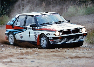 Markku Alén - Ilkka Kivimaki
38º 1000 Lakes Rally 1988. Lancia Delta Integrale (TO 89094H). Clasificado 1º.

Del 26 al 28 de Agosto, Jyväskylä, Finlandia.
Superficie: tierra.

El Rally tenia un total de 1445.95 km de los que 496.32 km divididos en 39 tramos, eran especiales.

Se inscribieron 200 equipos, tomaron la salida 195, finalizaron 84.@
Palabras clave: Markku_Alen;Lancia;Delta;Integrale;Finlandia;1988;