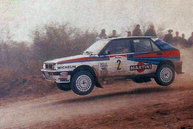 Jorge Recalde - Jorge Del Buono
8º Marlboro Rally de Argentina 1988. Lancia Delta Integrale (TO 34758H). Clasificado 1º.

Del 2 al 6 de Agosto, Buenos Aires, Córdoba, Argentina.
Superficie: tierra.

El Rally tenia un total de 2141.41 Km de los que 583.60 Km divididos en 29 tramos eran especiales.

Se inscribieron 81 equipos, tomaron la salida 81, finalizaron 21.@
Palabras clave: Jorge_Recalde;Jorge_Del_Buono;Lancia;Delta;Integrale;Argentina;1988;