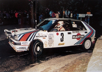 Bruno Saby - Jean Françoise Fauchille
56º Rallye Automobile de Monte-Carlo 1988. Lancia Delta HF 4WD (TO-04201H). Clasificado 1º.

Del 16 al 21 de Enero, Monte Carlo.
Superficie: asfalto - nieve.

El Rally tenia un total de 3052.9 km de los que 624.16 km divididos en 26 tramos eran especiales.

Se inscribieron 181 equipos, tomaron la salida 169, finalizaron 109.@
Palabras clave: ;Delta;Lancia;Montecarlo;1988