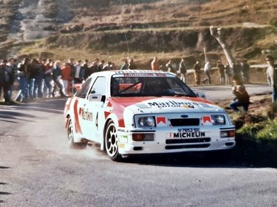 Carlos Sainz Cenamor - Luís Rodríguez Moya
24º Rallye Catalunya-Costa Brava 1988. Ford Sierra RS Cosworth (V-7853-BX). Clasificado 2º.

Del 12 al 13 de Febrero, Lloret de Mar, Girona, Catalunya, España
Superficie: asfalto - tierra.

El Rally tenia 416.35 km cronometrados divididos en 26 tramos.

Tomaron la salida 110 equipos, finalizaron 42.

© Joan Al en SS La Trona
@
Palabras clave: Carlos_Sainz;Ford;Sierra;Cosworth;Catalunya;Costa_Brava;1988;Spain;España