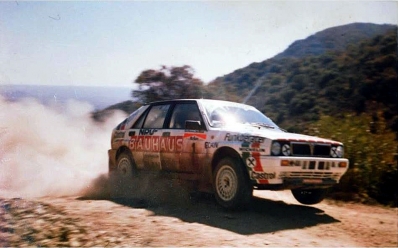Franz Wittmann sen. - Jorg Pattermann
8º Marlboro Rally de Argentina 1988. Lancia Delta Integrale (TO 60996F). Clasificado 3º.

Del 2 al 6 de Agosto, Buenos Aires, Córdoba, Argentina.
Superficie: tierra.

El Rally tenia un total de 2141.41 Km de los que 583.60 Km divididos en 29 tramos eran especiales.

Se inscribieron 81 equipos, tomaron la salida 81, finalizaron 21.@
Palabras clave: ;Lancia;Delta;Integrale;Argentina;1988