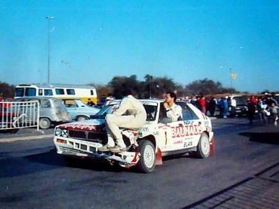 Franz Wittmann sen. - Jorg Pattermann
8º Marlboro Rally de Argentina 1988. Lancia Delta Integrale (TO 60996F). Clasificado 3º.

Del 2 al 6 de Agosto, Buenos Aires, Córdoba, Argentina.
Superficie: tierra.

El Rally tenia un total de 2141.41 Km de los que 583.60 Km divididos en 29 tramos eran especiales.

Se inscribieron 81 equipos, tomaron la salida 81, finalizaron 21.@
Palabras clave: ;Lancia;Delta;Integrale;Argentina;1988
