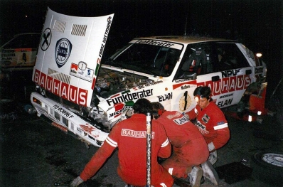 Asistencia del Equipo Lancia Rally Team Austria en el 8º Marlboro Rally de Argentina 1988
En el Lancia Delta Integrale (TO 60996F) de Franz Wittmann - Jorg Pattermann, clasificado 3º.

8º Marlboro Rally de Argentina 1988. Subaru RX Turbo (CA-8635). Clasificado 5º.

Del 2 al 6 de Agosto, Buenos Aires, Córdoba, Argentina.
Superficie: tierra.

El Rally tenia un total de 2141.41 Km de los que 583.60 Km divididos en 29 tramos eran especiales.

Se inscribieron 81 equipos, tomaron la salida 81, finalizaron 21.@
Palabras clave: ;Lancia;Delta;Integrale;Argentina;1988;Asistencias