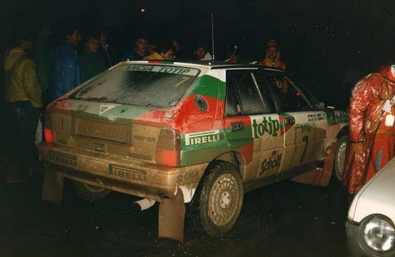 Dario Cerrato - Giuseppe Cerri
30º Rallye Sanremo - Rallye d'Italia  1988. Lancia Delta Integrale (TO 74227G). Clasificado 3º.

Del 10 al 14 de Octubre, Sanremo, Liguria, Imperia, Italia.
Superficie: asfalto - tierra.

El Rally tenia un total de 2453.87 km de los que 564.96 Km divididos en 43 tramos eran especiales (4 de ellos fueron cancelados SS6 Superspeciale 2 de 2.18 Km, SS11 Tignai de 12.17 Km, SS13 Lanzo 2 de 6.38 Km y SS38 Angua 2 de 12.37 Km).

Se inscribieron 124 equipos, tomaron la salida 124, finalizaron 55.@
Palabras clave: ;Sanremo;Italia;Lancia;Delta;Integrale;1988