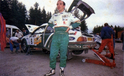 Asistencia del Equipo Ford Motor Company en el 38º 1000 Lakes Rally 1988
En el Ford Sierra RS Cosworth (D372 TAR) de Didier Auriol - Bernard Occelli, clasificado 3º.

Del 26 al 28 de Agosto, Jyväskylä, Finlandia.
Superficie: tierra.

El Rally tenia un total de 1445.95 km de los que 496.32 km divididos en 39 tramos, eran especiales.

Se inscribieron 200 equipos, tomaron la salida 195, finalizaron 84.@
Palabras clave: Didier_Auriol;Ford;Sierra;RS;Cosworth;Finlandia;1988;Personajes;