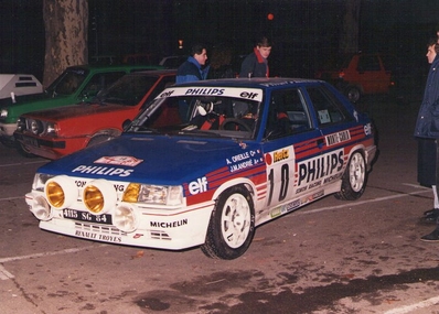 Alain Oreille - Jean-Marc Andrié
56º Rallye Automobile de Monte-Carlo 1988. Renault 11 Turbo (4115 SG 84). Clasificado 4º.

Del 16 al 21 de Enero, Monte Carlo.
Superficie: asfalto - nieve.

El Rally tenia un total de 3052.9 km de los que 624.16 km divididos en 26 tramos eran especiales.

Se inscribieron 181 equipos, tomaron la salida 169, finalizaron 109.@
Palabras clave: Renault;Montecarlo;1988;parque_cerrado