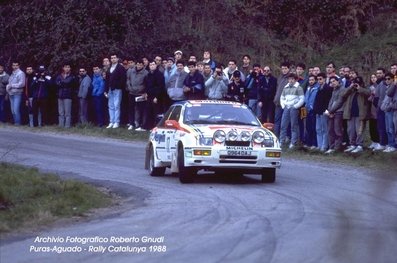 Jesús "Chus" Puras - Tomás Aguado
24º Rallye Catalunya-Costa Brava 1988. Ford Sierra RS Cosworth (Q964 DAJ). Clasificado 6º.

Del 12 al 13 de Febrero, Lloret de Mar, Girona, Catalunya, España
Superficie: asfalto - tierra.

El Rally tenia 416.35 km cronometrados divididos en 26 tramos.

Tomaron la salida 110 equipos, finalizaron 42.

© Roberto Gnudi
@
Palabras clave: Jesus_Chus_Puras;Ford;Sierra;Cosworth;Catalunya;Costa_Brava;1988