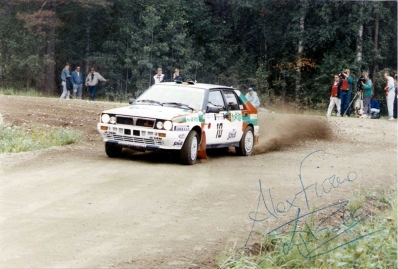 Alex Fiorio - Luigi Pirollo
38º 1000 Lakes Rally 1988. Lancia Delta Integrale (TO 66645H). Clasificado 7º.

Del 26 al 28 de Agosto, Jyväskylä, Finlandia.
Superficie: tierra.

El Rally tenia un total de 1445.95 km de los que 496.32 km divididos en 39 tramos, eran especiales.

Se inscribieron 200 equipos, tomaron la salida 195, finalizaron 84.@
Palabras clave: ;Lancia;Delta;Integrale;Finlandia;1988;