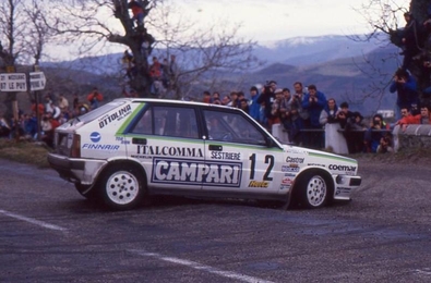 Giovanni del Zoppo - Pierangelo Scalvini
56º Rallye Automobile de Monte-Carlo 1988. Lancia Delta HF 4WD (MI 1E3003). Clasificado 8º.

Del 16 al 21 de Enero, Monte-Carlo.
Superficie: asfalto - nieve.

El Rally tenia un total de 3052.9 km de los que 621.00 km divididos en 26 tramos, eran especiales.

Se inscribieron 181 equipos, tomaron la salida 169, finalizaron 109.@
Palabras clave: ;Lancia;Delta;4WD;Montecarlo;1988