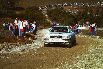 Paola de Martini - Umberta Gibellini
30º Rallye Sanremo - Rallye d'Italia  1988. Audi 90 Quattro (33640). Clasificado 9º.

Del 10 al 14 de Octubre, Sanremo, Liguria, Imperia, Italia.
Superficie: asfalto - tierra.

El Rally tenia un total de 2453.87 km de los que 564.96 Km divididos en 43 tramos eran especiales (4 de ellos fueron cancelados SS6 Superspeciale 2 de 2.18 Km, SS11 Tignai de 12.17 Km, SS13 Lanzo 2 de 6.38 Km y SS38 Angua 2 de 12.37 Km).

Se inscribieron 124 equipos, tomaron la salida 124, finalizaron 55.@
Palabras clave: ;Audi;Quattro;Sanremo;Italia;1988;Mujeres;Womens