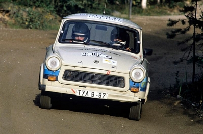 Frank Ficker - Rainer Leonhardt
38º 1000 Lakes Rally 1988. Trabant P800 RS (TYA 9-87). Clasificado 63º.

Del 26 al 28 de Agosto, Jyväskylä, Finlandia.
Superficie: tierra.

El Rally tenia un total de 1445.95 km de los que 496.32 km divididos en 39 tramos, eran especiales.

Se inscribieron 200 equipos, tomaron la salida 195, finalizaron 84.@
Palabras clave: Trabant;RS;Finlandia;1988