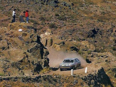 Gustavo Trelles - Pablo Di Bello
8º Marlboro Rally de Argentina 1988. Volkswagen Gol (Flores N28). Abandonó por la cardán en SS3 Tanti - Cosquin de 21,04 Km.

Del 2 al 6 de Agosto, Buenos Aires, Córdoba, Argentina.
Superficie: tierra.

El Rally tenia un total de 2141.41 Km de los que 583.60 Km divididos en 29 tramos eran especiales.

Se inscribieron 81 equipos, tomaron la salida 81, finalizaron 21.@
Palabras clave: Gustavo_Trelles;Volkswagen;Gol;Argentina;1988