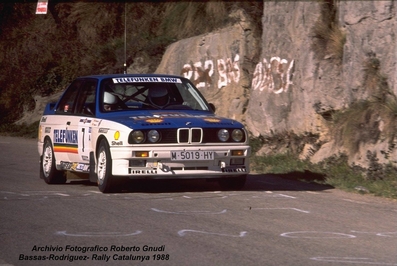 Pep Bassas - Antonio Rodri­guez
24º Rallye Catalunya - Costa Brava 1988. BMW M3 E30 (M-5019-HY). Abandonó por accidente.

Del 12 al 13 de Febrero, Lloret de Mar, Girona, Catalunya, España
Superficie: asfalto - tierra.

El Rally tenia 416.35 km cronometrados divididos en 26 tramos.

Tomaron la salida 110 equipos, finalizaron 42.

© Roberto Gnudi
@@
Palabras clave: Pep_Bassas;BMW;Catalunya;Costa_Brava;1988