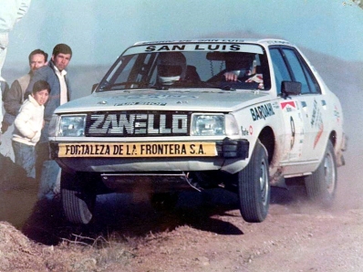 Ernesto María Soto - Martin Christie
8º Marlboro Rally de Argentina 1988. Renault 18 GTX (X481873). Abandonó por la caja de cambios en SS13 El Condor - Bifurcacion Ruta 29.57 km.

Del 2 al 6 de Agosto, Buenos Aires, Córdoba, Argentina.
Superficie: tierra.

El Rally tenia un total de 2141.41 Km de los que 583.60 Km divididos en 29 tramos eran especiales.

Se inscribieron 81 equipos, tomaron la salida 81, finalizaron 21.@
Palabras clave: Renault;GTX;Argentina;1988;