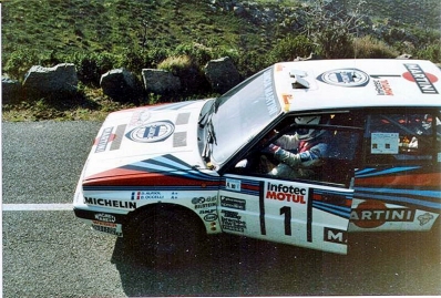 Didier Auriol - Bernard Occelli
33º Tour de Corse - Rallye de France 1989. Lancia Delta Integrale (TO-16990M). Clasificado 1º.

Del 23 al 26 de Abril, Ajaccio, Córcega, Francia.
Superficie: asfalto.

El Rally tenia un total de 1439.85 km de los que 628.71 km divididos en 33 tramos eran especiales.

Se inscribieron 85 equipos, tomaron la salida 79, finalizaron 39.@
Palabras clave: Didier_Auriol;Corse;Corcega;Lancia;Delta;Integrale;1989