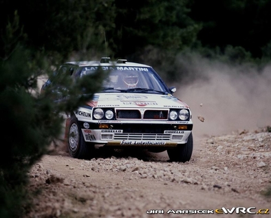 Massimo (Miki) Biasion - Tiziano Siviero
36º Acropolis Rally 1989. Lancia Delta Integrale (TO- 33820M). Clasificado 1º.

Del 27 de Mayo al 1 de Junio, Atenas, Grecia.
Superficie: tierra.

El Rally tenia un total de 1880.41 km de los que 588.51 km divididos en 42 tramos eran especiales.

Tomaron la salida 97 equipos, finalizaron 40.@
Palabras clave: Miki_Biasion;Lancia;Delta;Integrale;Grecia;Acropolis;1989