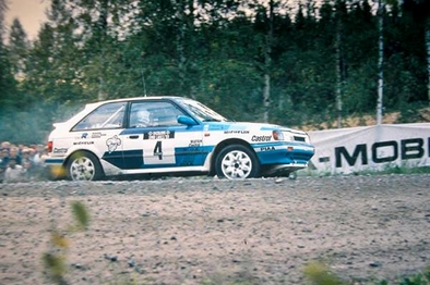 Timo Salonen - Voitto Silander
39º 1000 Lakes Rally 1989. Mazda 323 4WD (GJJ-044). Clasificado 2º.

Del 25 al 27 de Agosto, Jyväskylä, Finlandia.
Superficie: grava / tierra.

El Rally tenia un total de 1447.34 Km de los que 507.83 Km divididos en 43 tramos eran especiales.

Se inscribieron 200 equipos, tomaron la salida 189, finalizaron 69.@
Palabras clave: Timo_Salonen;Mazda;4WD;Finlandia;1989;Finlandia