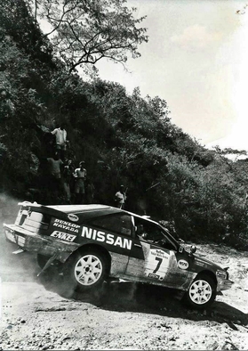 Mike Kirkland - Robin Nixon
37º Marlboro Safari Rally 1989. Nissan 200 SX. Clasificado 2º.

Del 23 al 27 de Marzo, Nairobi.
Superficie: tierra.

El Rally tenia un total de 4538.8 km con 85 controles horarios.

Tomaron la salida 57 equipos, finalizaron 13.@
Palabras clave: ;Nissan;Safari;1989