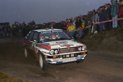 Markku Alen -  Ilkka Kivimaki
23º Rallye de Portugal Vinho do Porto 1989. Lancia Delta Integrale. Clasificado 2º.

Del 28 de Febrero al 4 de Marzo, Estoril, Portugal.
Superficie: asfalto - tierra.

El Rally tenia un total de 2153.02 km de los que 576.88 km divididos en 38 tramos eran especiales, (una de ellas fue cancelada SS18 Ponte de Lima de 16.80 Km).

Tomaron la salida 93 equipos, finalizaron 38.@
Palabras clave: Markku_Alen;Lancia;Delta;Integrale;Portugal;1989
