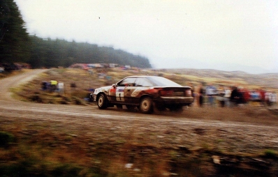 Juha Kankkunen - Juha Piironen
38º Lombard RAC Rally 1989. Toyota Celica GT-4 -ST165- (K-AM 9444). Clasificado 3º.

Del 19 al 23 de Noviembre, Nottingham, Inglaterra.
Superficie: tierra.

El Rally tenia un total de 3,081.99 Km de los que 603.57 Km divididos en 55 tramos eran especiales.

Se inscribieron 202 equipos, tomaron la salida 187, finalizaron 84.@
Palabras clave: ;Toyota;Celica;ST165;RAC_Rally;Gran_Bretaña;1989;Inglaterra