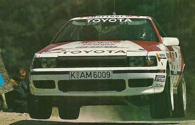 Juha Kankkunen - Juha Piironen
33º Tour de Corse - Rallye de France 1989. Toyota Celica GT-4 -ST165- (K-AM 6009). Clasificado 3º.

Del 23 al 26 de Abril, Ajaccio, Córcega, Francia.
Superficie: asfalto.

El Rally tenia un total de 1439.85 km de los que 628.71 km divididos en 33 tramos eran especiales.

Se inscribieron 85 equipos, tomaron la salida 79, finalizaron 39.@
Palabras clave: ;Juha_Piironen;Corse;Corcega;Toyota;Celica;ST165;1989