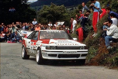 Juha Kankkunen - Juha Piironen
33º Tour de Corse - Rallye de France 1989. Toyota Celica GT-4 -ST165- (K-AM 6009). Clasificado 3º.

Del 23 al 26 de Abril, Ajaccio, Córcega, Francia.
Superficie: asfalto.

El Rally tenia un total de 1439.85 km de los que 628.71 km divididos en 33 tramos eran especiales.

Se inscribieron 85 equipos, tomaron la salida 79, finalizaron 39.@
Palabras clave: ;Juha_Piironen;Corse;Corcega;Toyota;Celica;ST165;1989