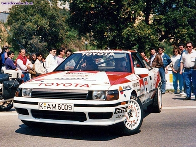 Juha Kankkunen - Juha Piironen
33º Tour de Corse - Rallye de France 1989. Toyota Celica GT-4 -ST165- (K-AM 6009). Clasificado 3º.

Del 23 al 26 de Abril, Ajaccio, Córcega, Francia.
Superficie: asfalto.

El Rally tenia un total de 1439.85 km de los que 628.71 km divididos en 33 tramos eran especiales.

Se inscribieron 85 equipos, tomaron la salida 79, finalizaron 39.@
Palabras clave: ;Juha_Piironen;Corse;Corcega;Toyota;Celica;ST165;1989