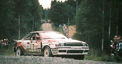 Carlos Sainz Cenamor - Luís Rodríguez Moya
39º 1000 Lakes Rally 1989. Toyota Celica GT-4 -ST165- (K-AM 6108). Clasificado 3º.

Del 25 al 27 de Agosto, Jyväskylä, Finlandia.
Superficie: grava / tierra.

El Rally tenia un total de 1447.34 Km de los que 507.83 Km divididos en 43 tramos eran especiales.

Se inscribieron 200 equipos, tomaron la salida 189, finalizaron 69.@
Palabras clave: ;Luis_Moya;Toyota;Celica;ST165;Finlandia;Finlandia;1989