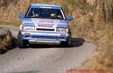 Hannu Mikkola - Christian Geistdörfer
57º Rallye Automobile de Monte-Carlo 1989. Mazda 323 4WD (GVL-668). Clasificado 4º.

Del 21 al 26 de Enero, Monte-Carlo.
Superficie: asfalto - nieve.

El Rally tenia un total de 2872.82 km, de los que 613.25 km, divididos en 24 tramos, eran especiales.

Tomaron la salida 172 equipos, finalizaron 83.@
Palabras clave: ;Mazda;Montecarlo;1989
