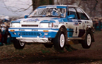 Timo Salonen - Voitto Silander
38º Lombard RAC Rally 1989. Mazda 323 4WD (GJJ-044). Clasificado 6º.

Del 19 al 23 de Noviembre, Nottingham, Inglaterra.
Superficie: tierra.

El Rally tenia un total de 3,081.99 Km de los que 603.57 Km divididos en 55 tramos eran especiales.

Se inscribieron 202 equipos, tomaron la salida 187, finalizaron 84.@
Palabras clave: Timo_Salonen;Mazda;4WD;RAC_Rally;Gran_Bretaña;1989;Inglaterra
